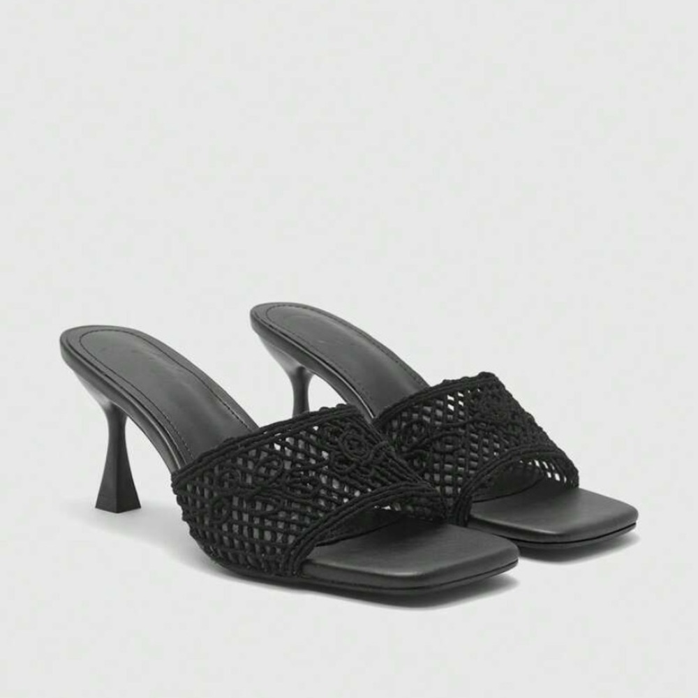 Elegant Black Women's Heeled Sandals